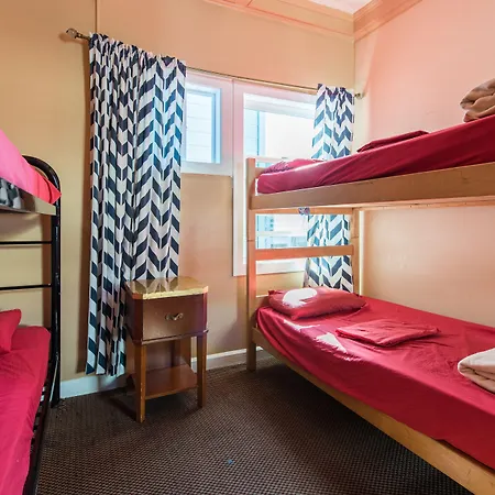 European Hostel-3